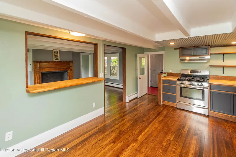 1625 New York 32 Photo 5
