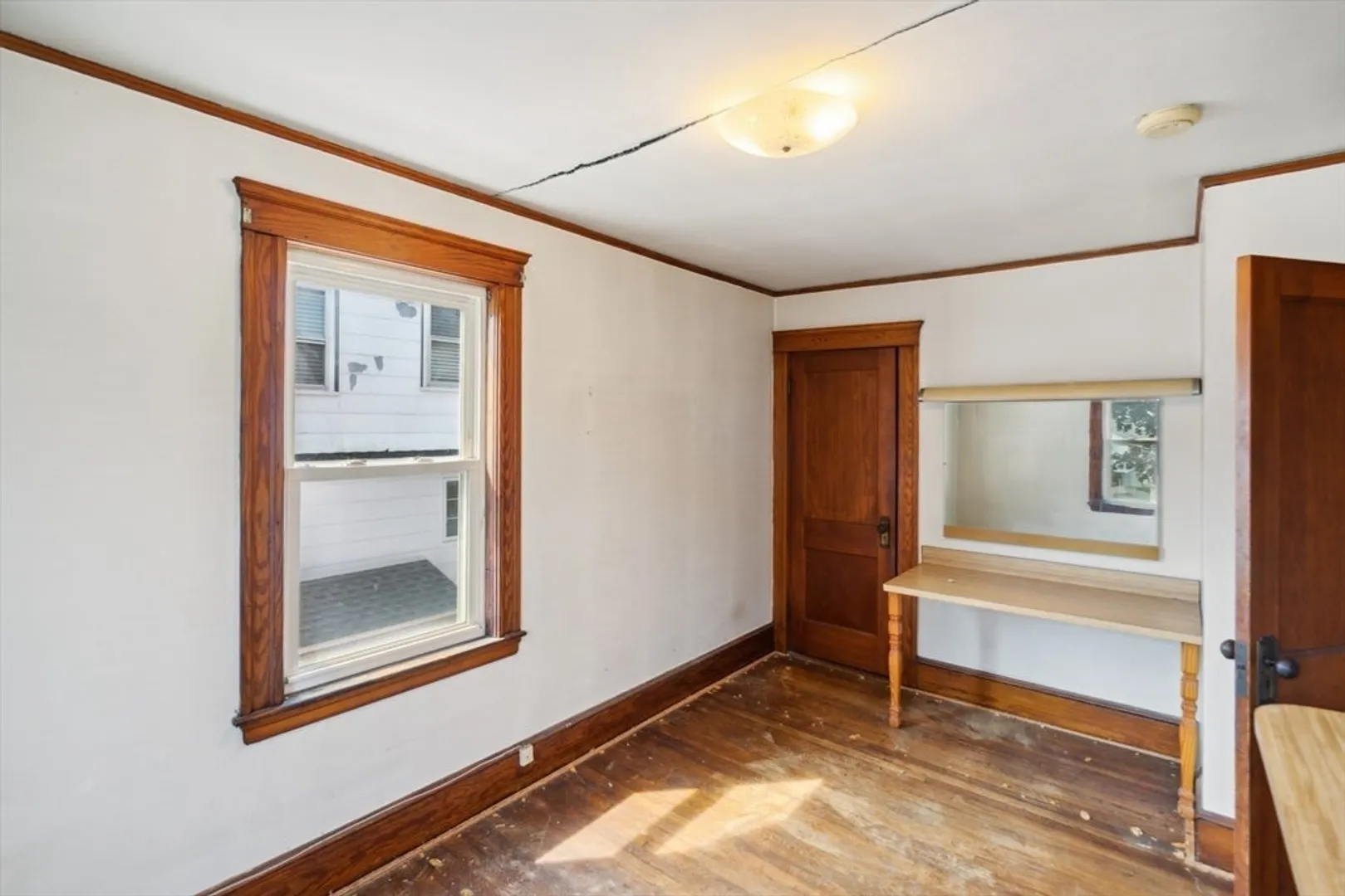 64 Bates Ave Photo 8
