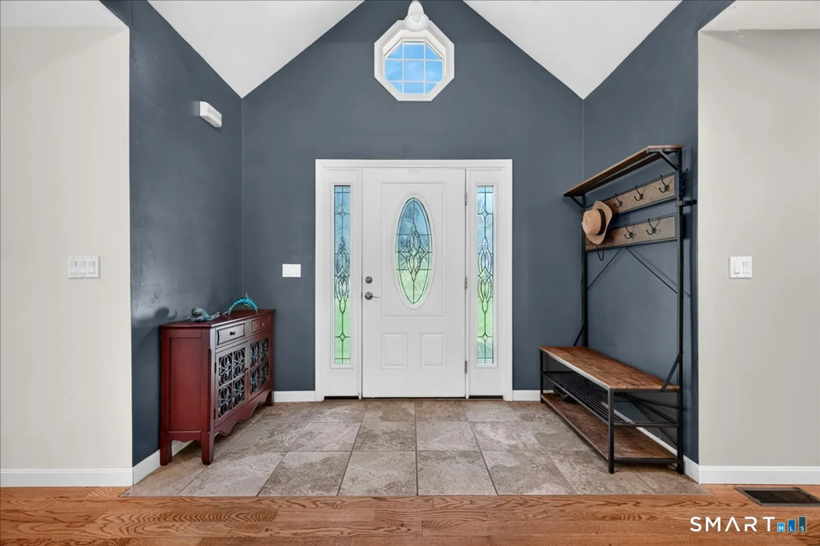 21 Thompson Road Photo 9
