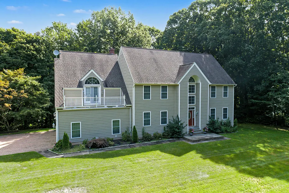 420 Summer Hill Road Photo 38