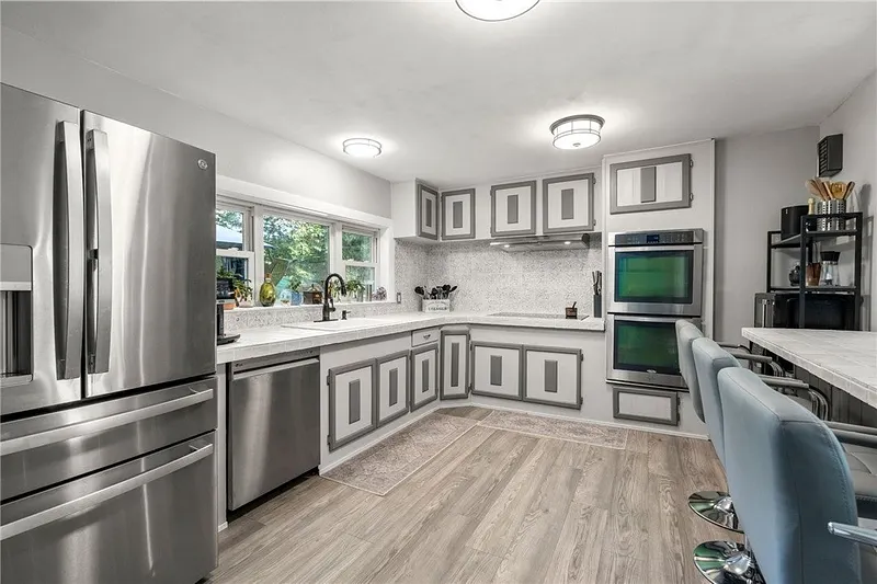 30 Lockwood Road Photo 12