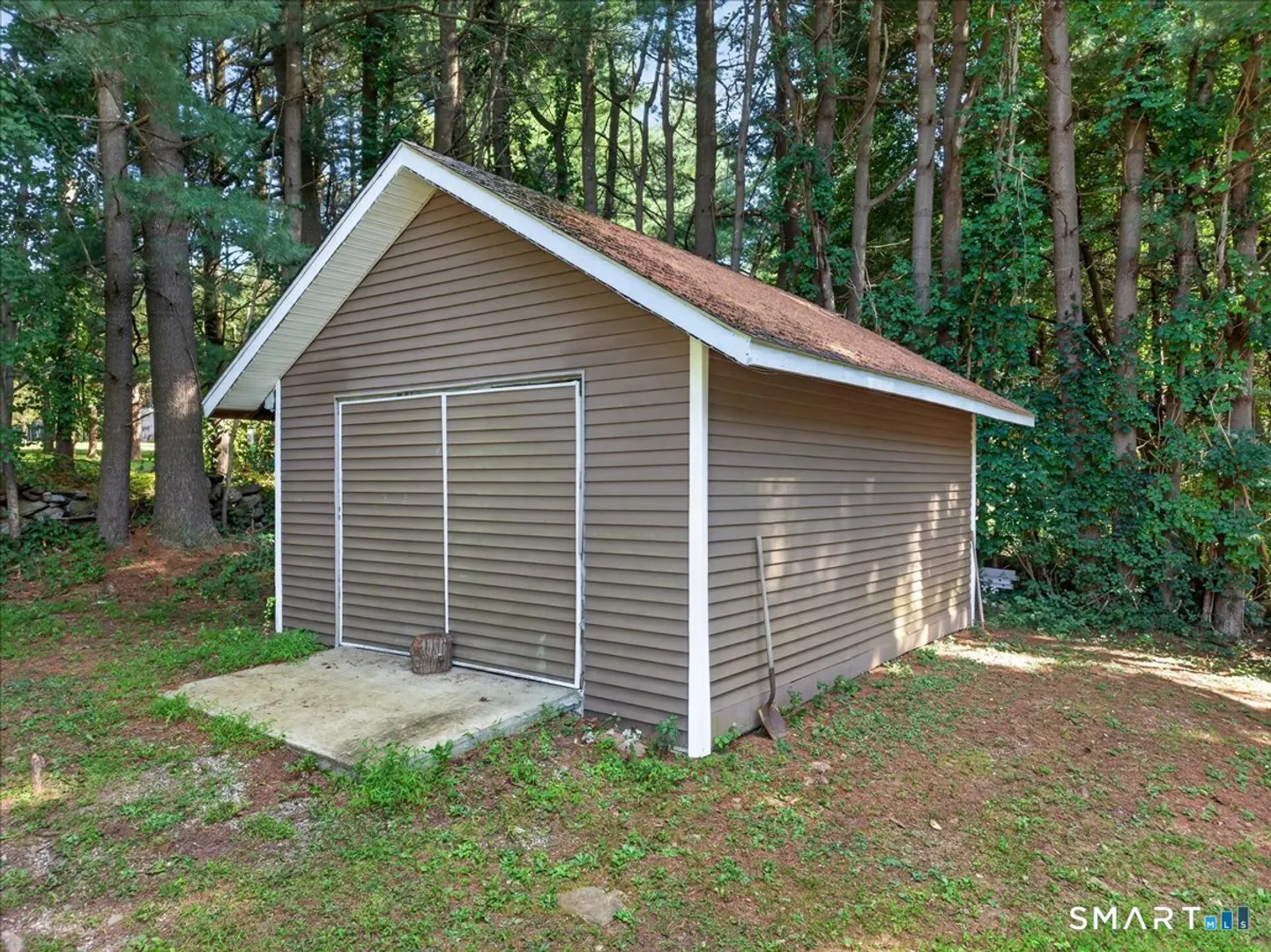 21 Thompson Road Photo 37