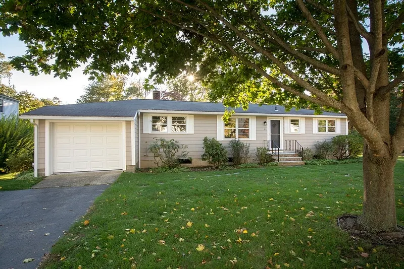 15 Buttonwood Ln #1 Photo 12
