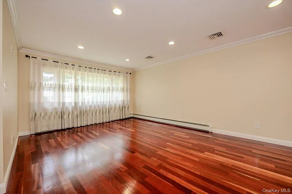 2664 Grayson Drive Photo 3