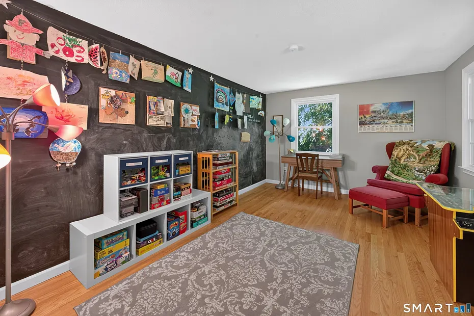 87 Chevas Road Photo 18