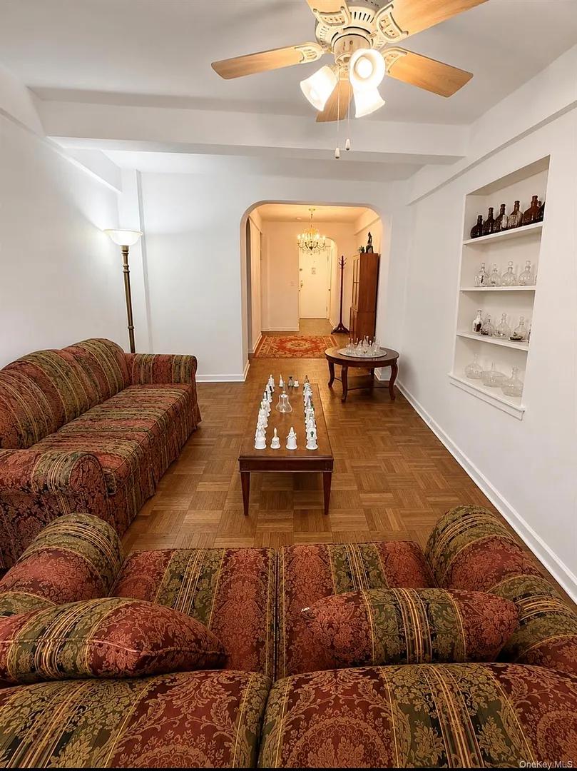 420 West 206th Street  #3G Photo 3