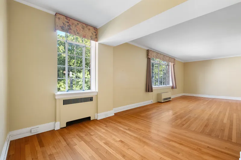 100 Ardsley Avenue W  #4H Photo 12