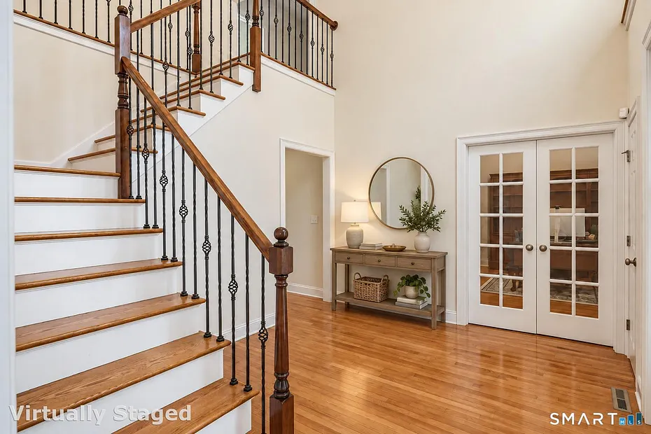 61 Lenox Road Photo 18