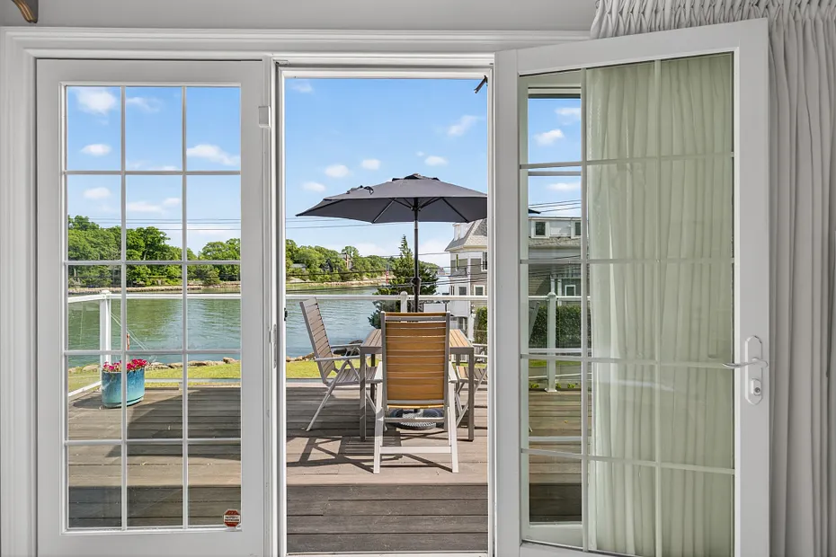 284 Shore Drive Photo 23