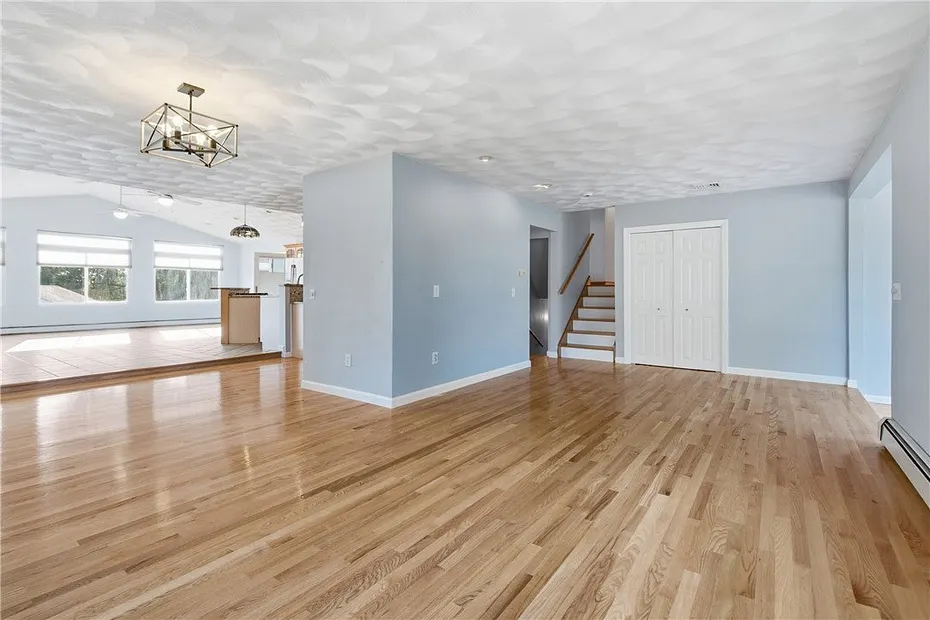 285 Angell Road Photo 17