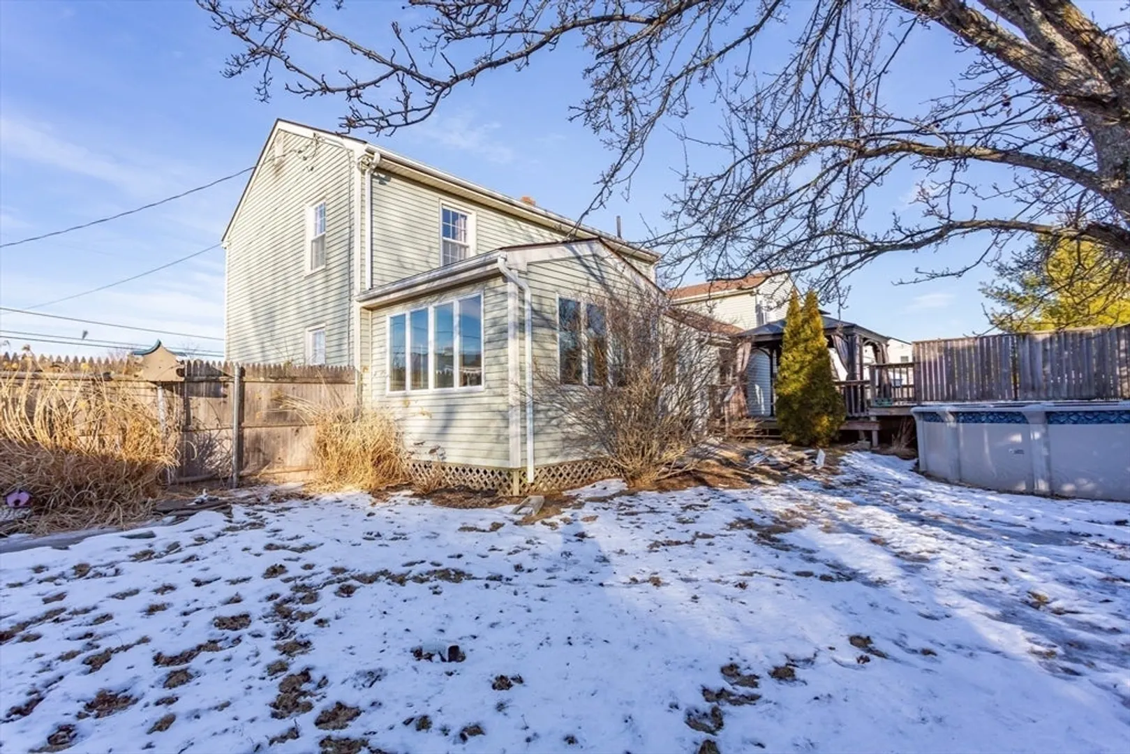 209 Denham Ave Photo 31