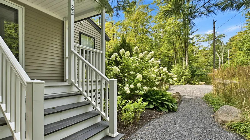 22 Dawn Dr Photo 2