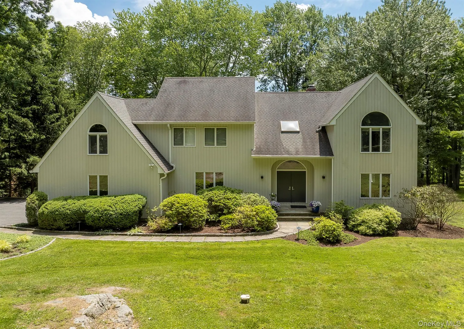 12 Hilltop Road Photo 4