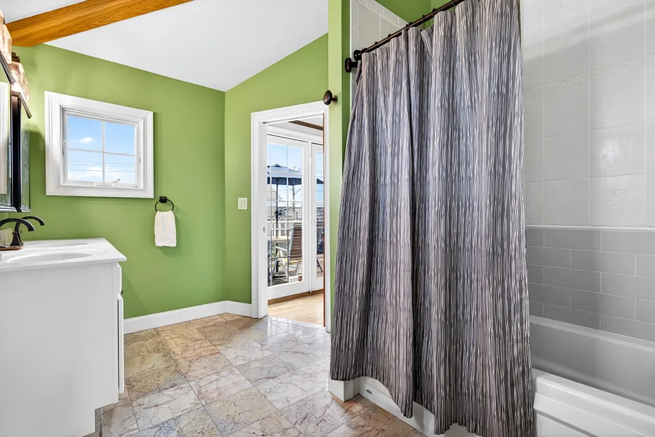 284 Shore Drive Photo 24
