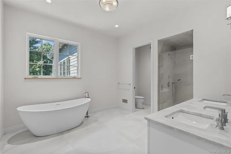 2 Barry Court Photo 22