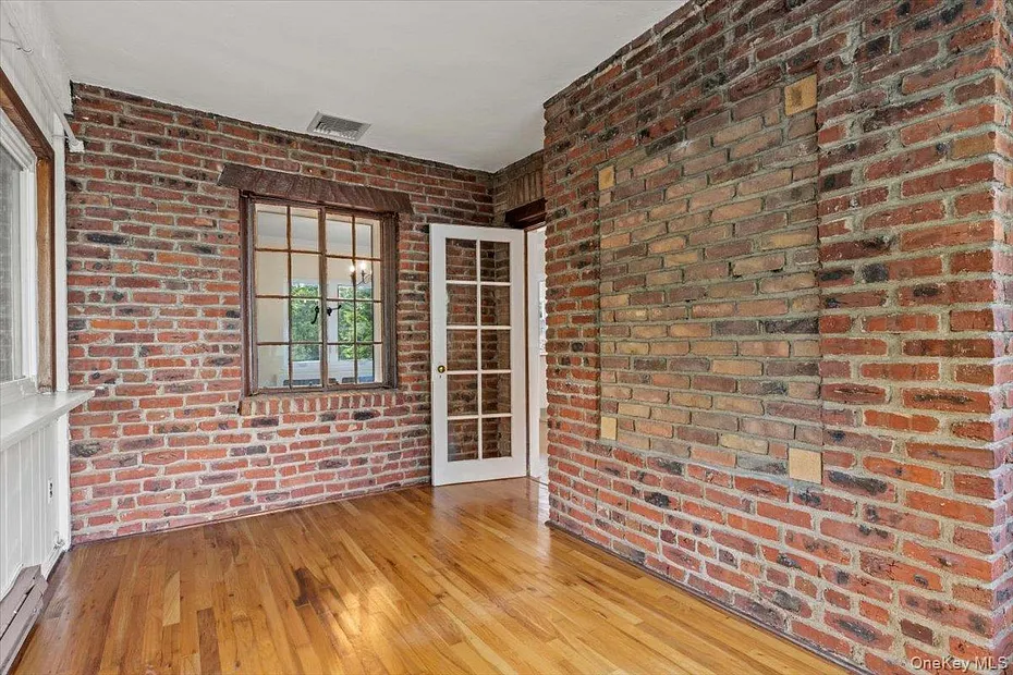 38 Fenimore Drive Photo 13