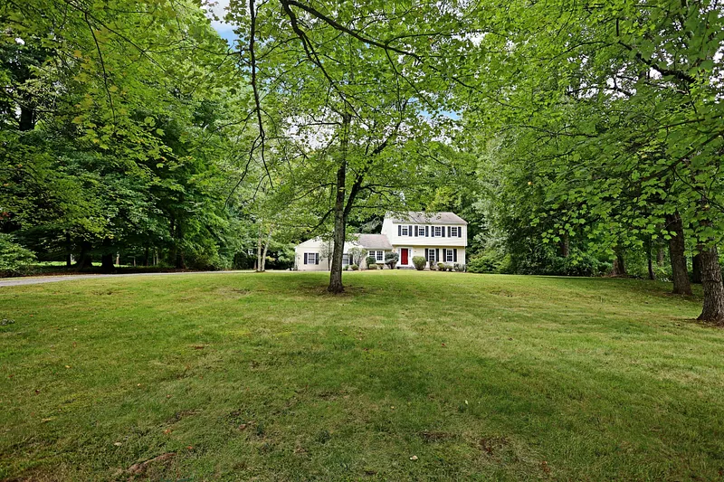 37 Adams Road Photo 5