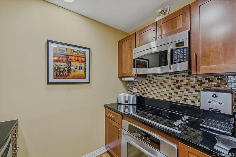 225 Stanley Avenue  #107 Photo 10