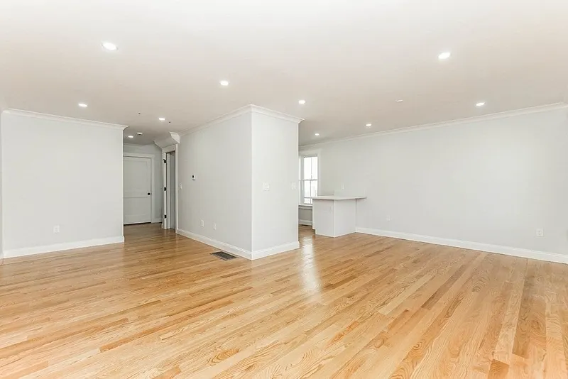 100 Kendall Avenue Photo 23