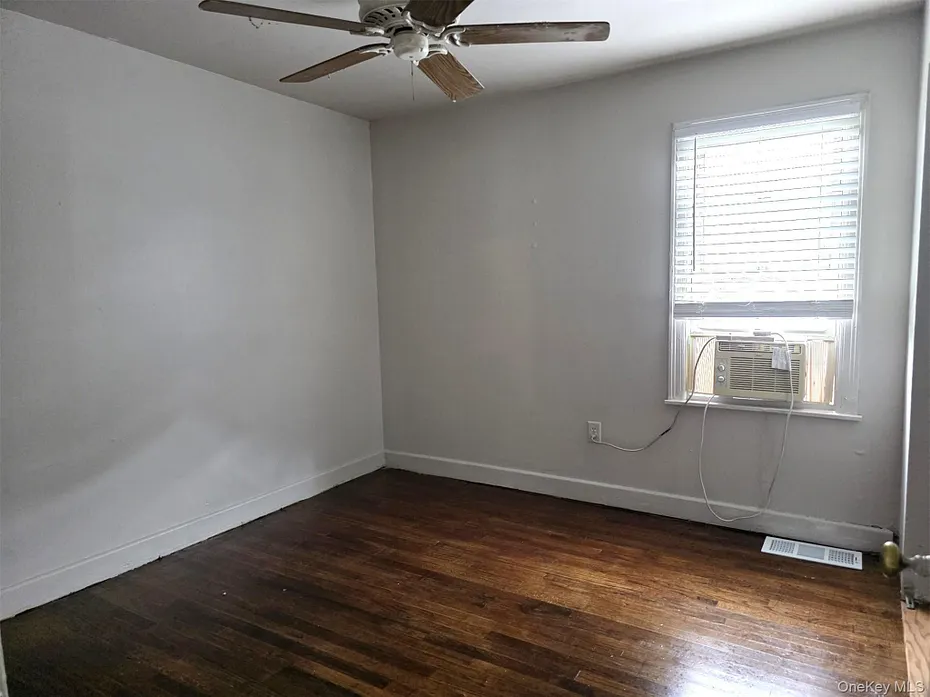 195 Commonwealth Avenue Photo 6