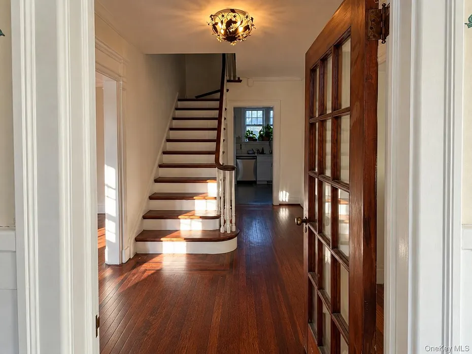 219 White Plains Road Photo 2