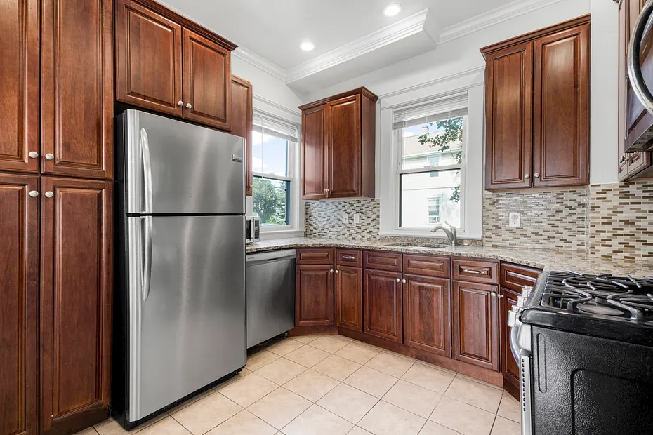 521 Jefferson Avenue  #1 Photo 10