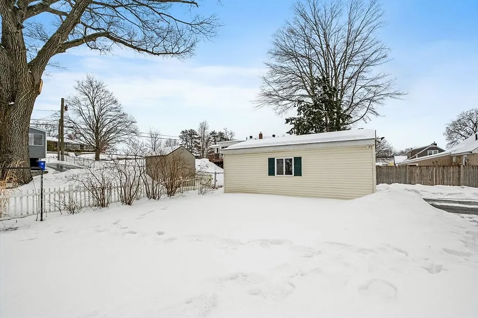 107 Upland Street Photo 28