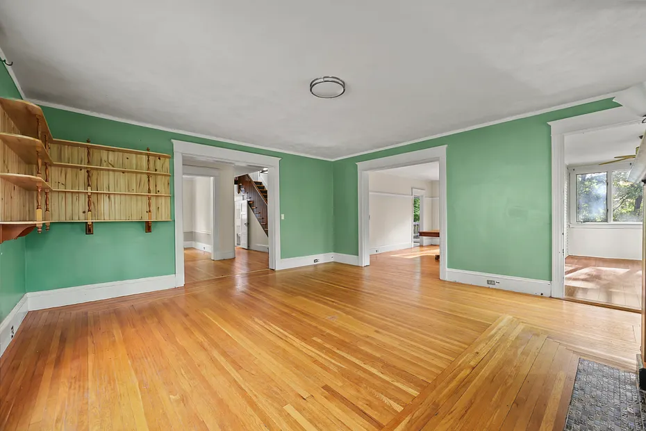 203 Bartlett Ave Photo 6