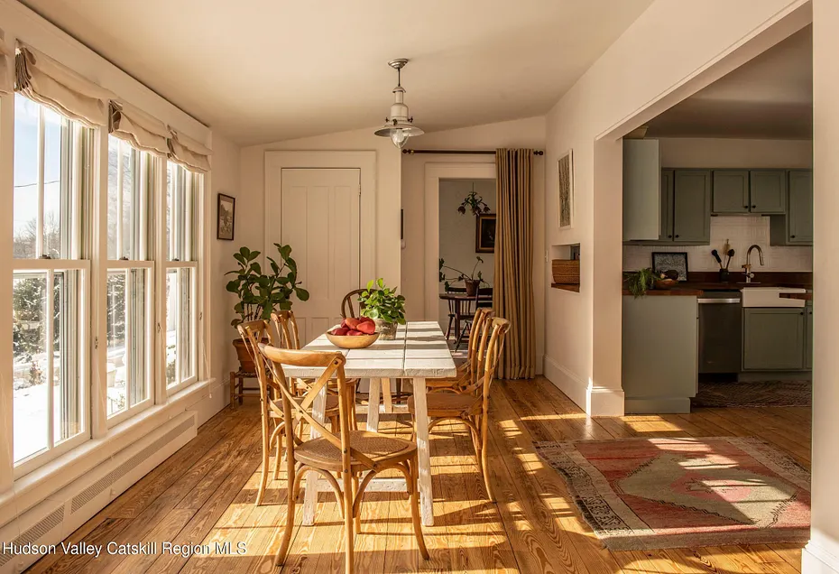 132 Decker Road Photo 9