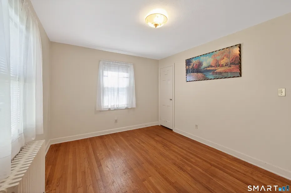 60 Gilbert Avenue Photo 16