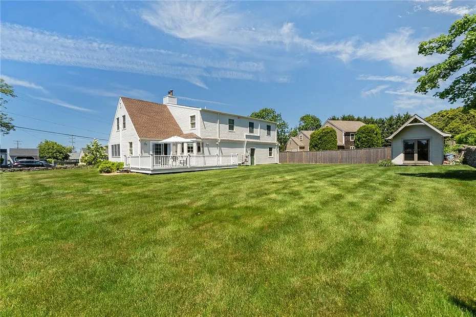 14 Wolcott Avenue Photo 36
