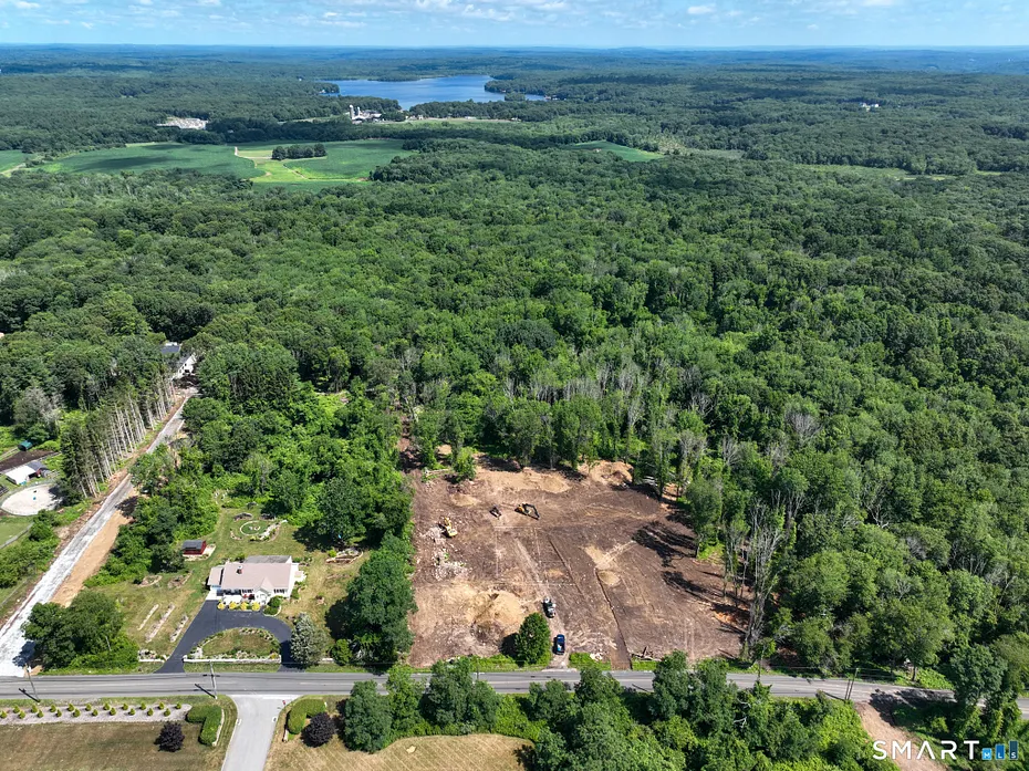 480 Forsyth Road Photo 2
