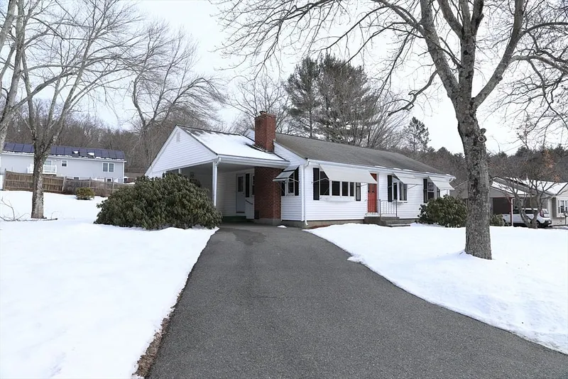 2590 Providence Road Photo 2