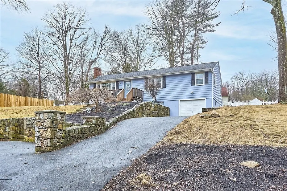 33 Eastview Road Photo 4