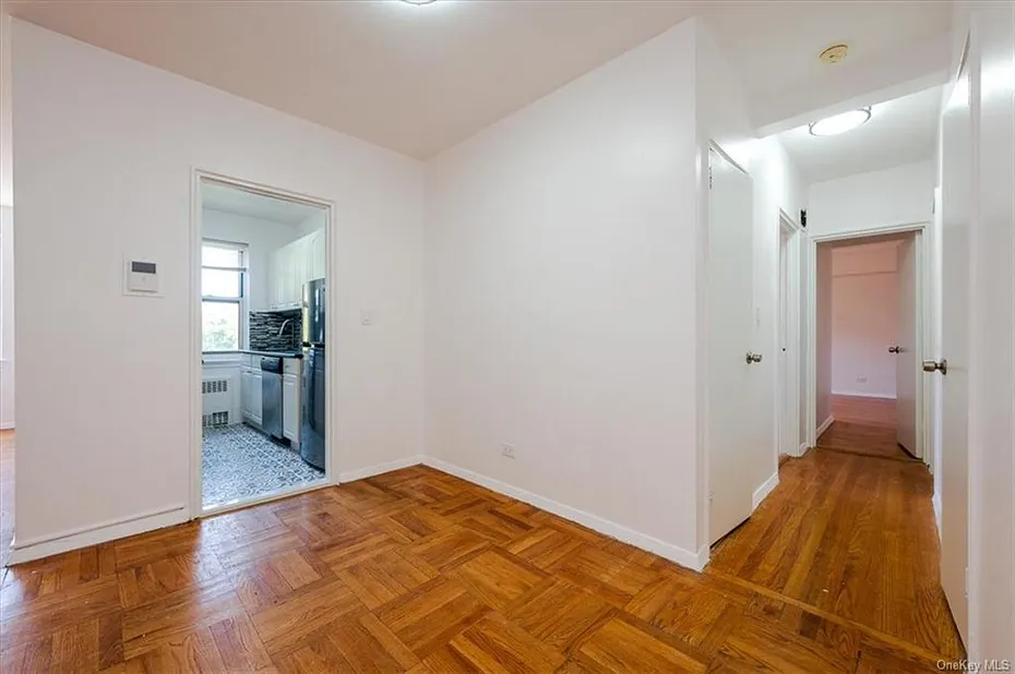 3850 Hudson Manor Terrace  #3AW Photo 8