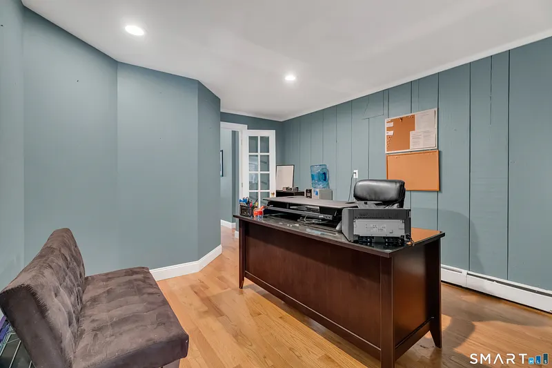 296 Mitchell Street Photo 11