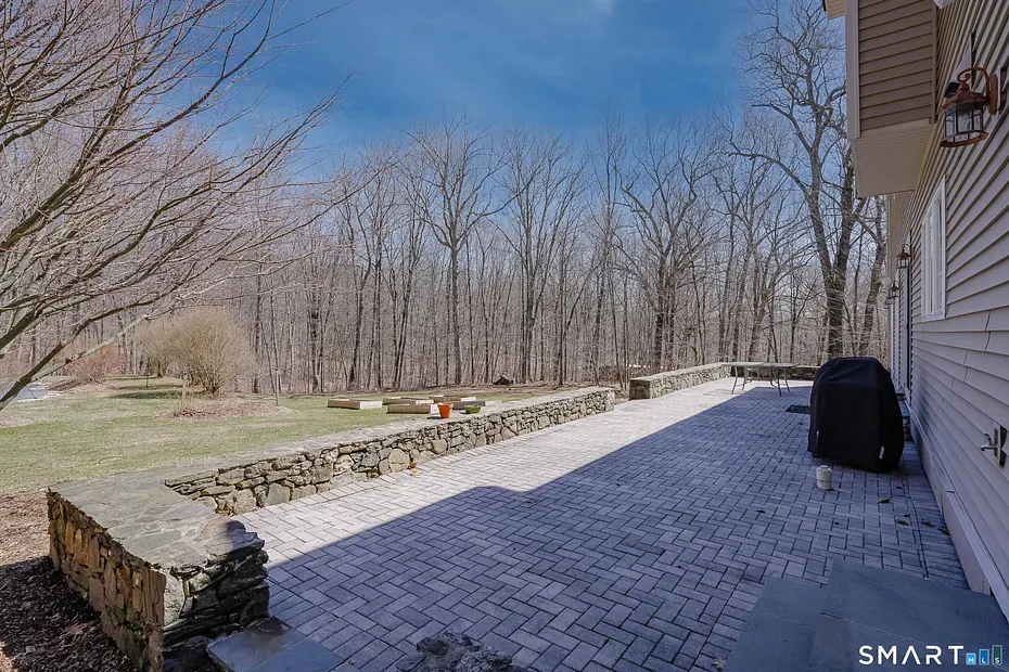 380 Southbury Road Photo 28
