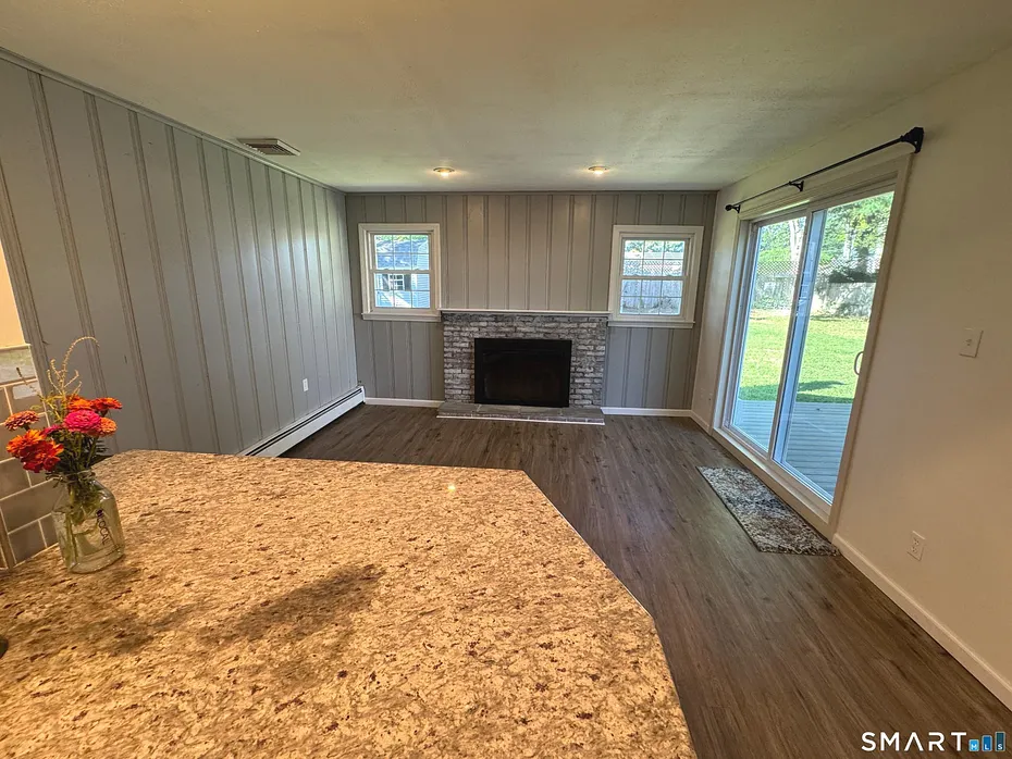 77 Curtis Road Photo 9