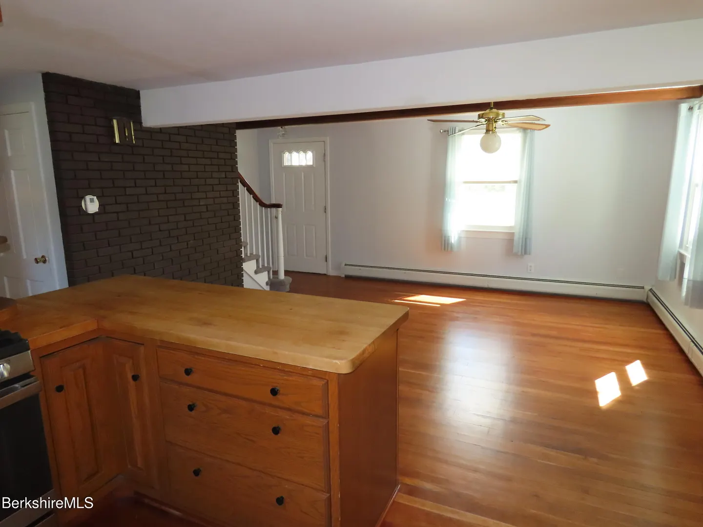 1303 River Rd Photo 9