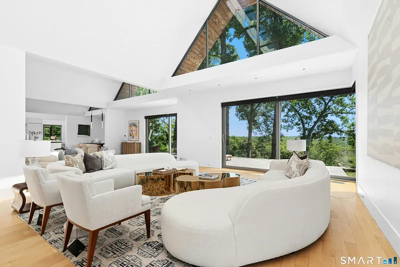 10 Dragonwood Lane Photo 7