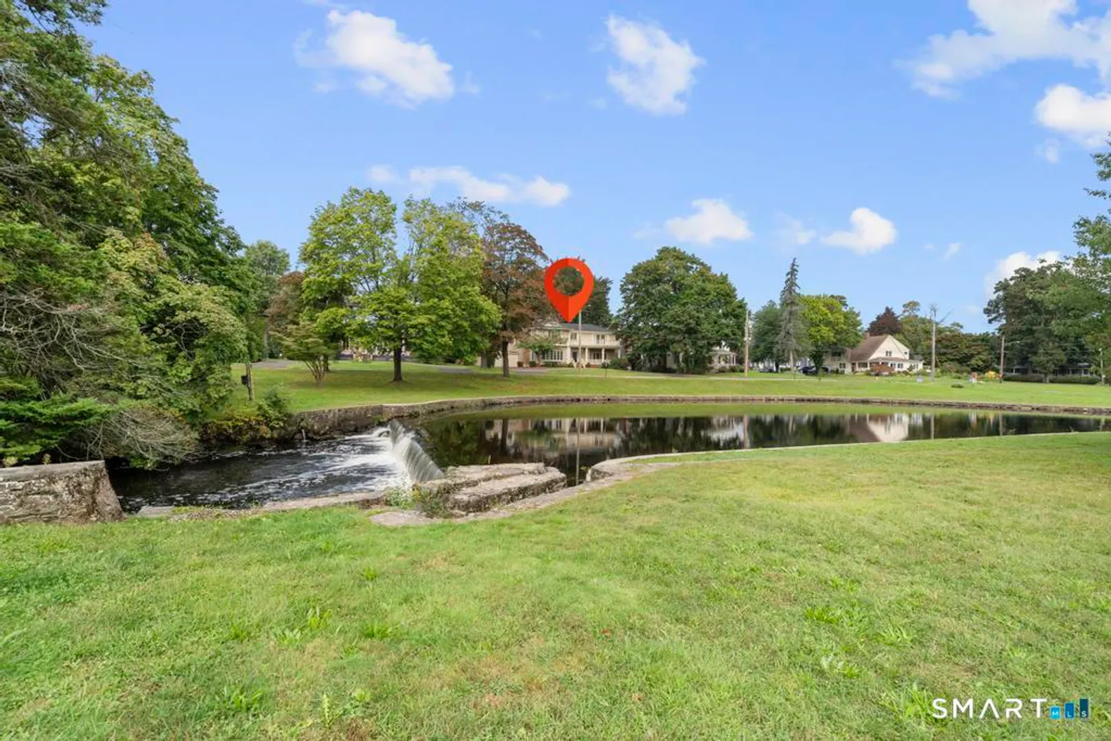 152 West River Street Photo 3