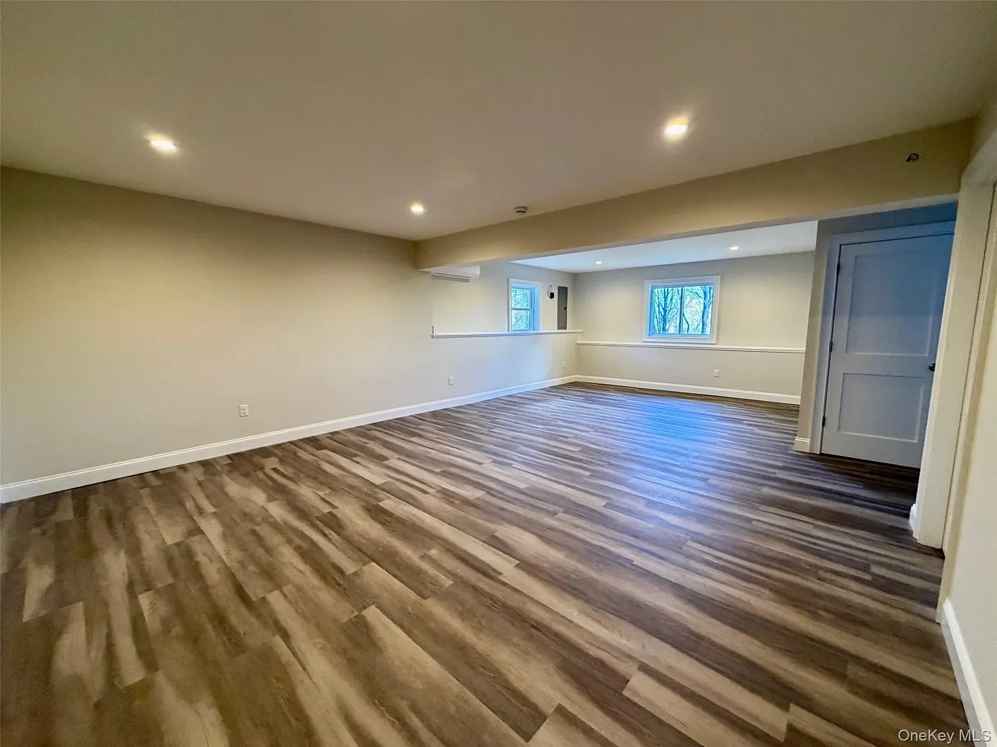 4 Webster Place Photo 16