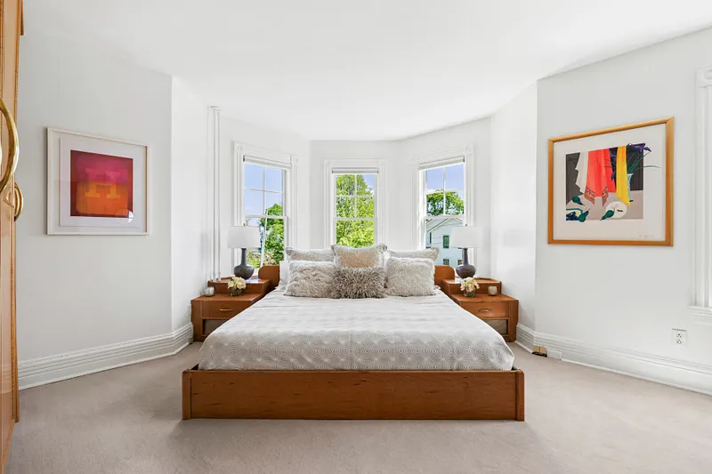 6 Linden Avenue Photo 16