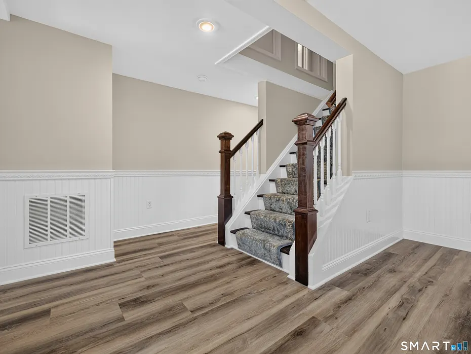 149 Liberty Street Photo 9