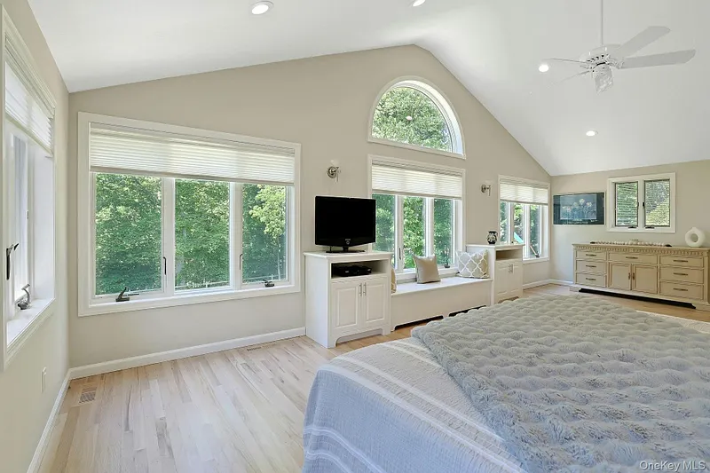 20 Robbins Road Photo 19