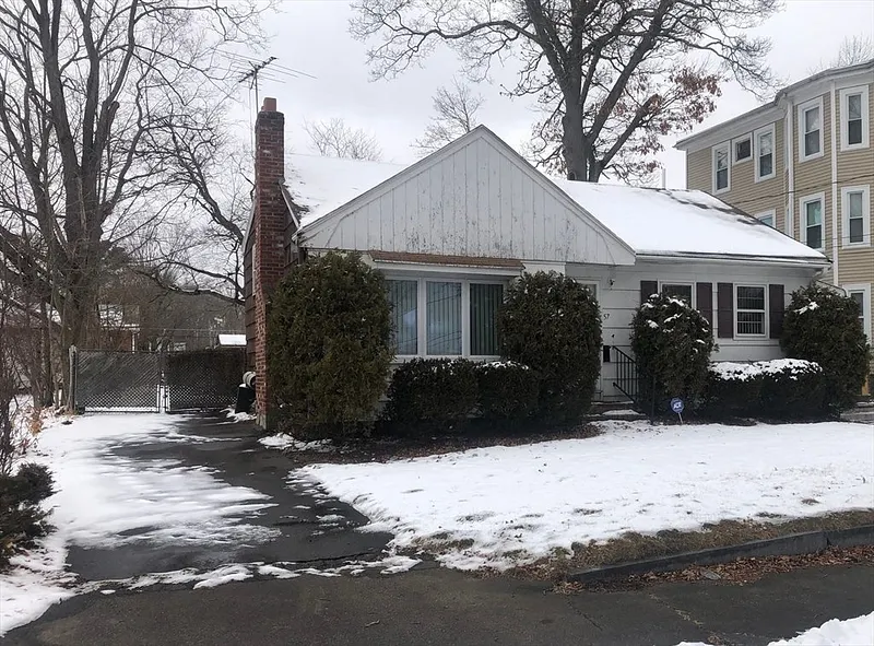 57 Herrod Ave Photo 2