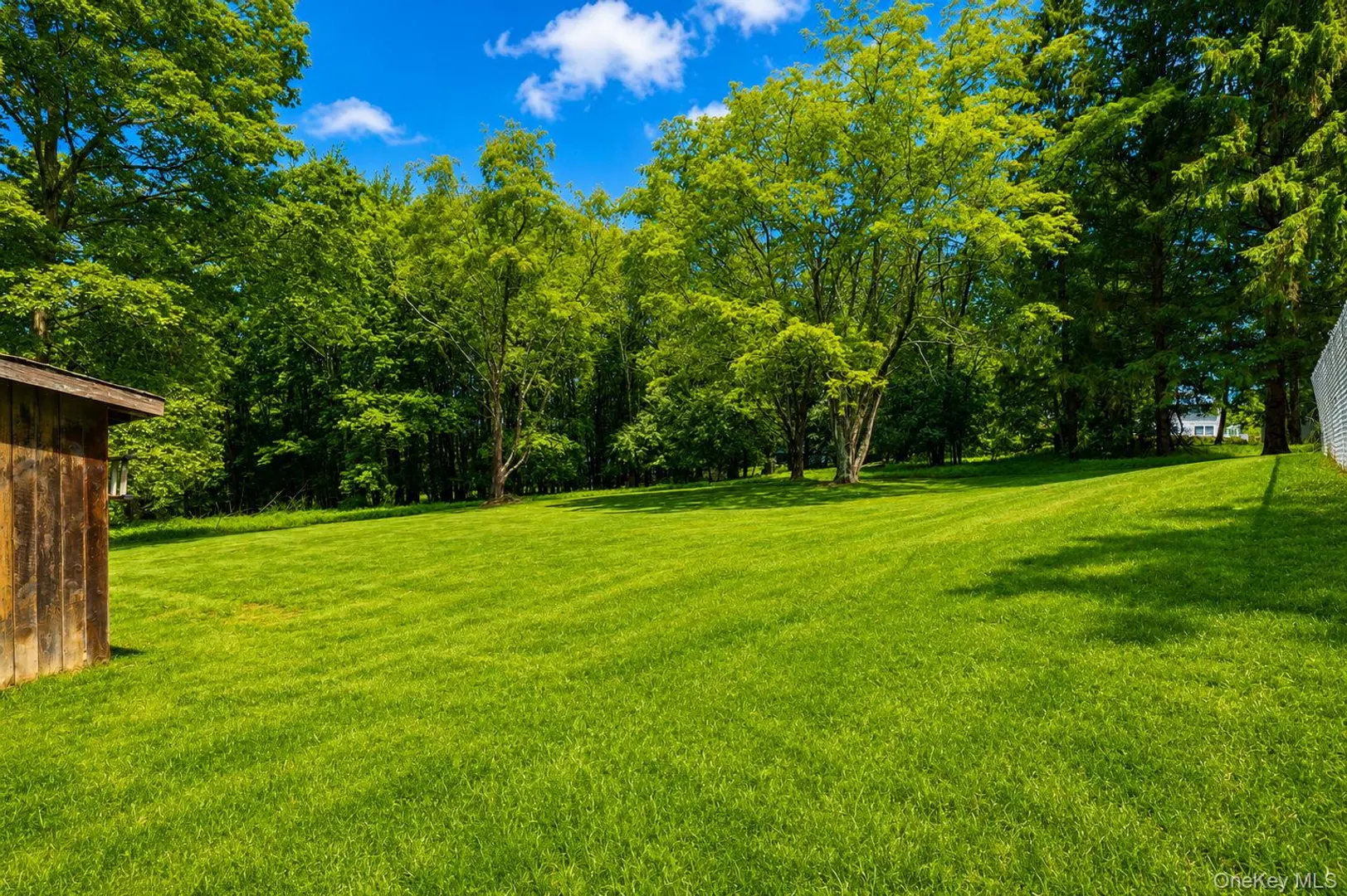 18 Hillside Road Photo 18