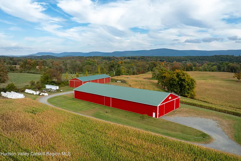 1030 County Road Photo 7