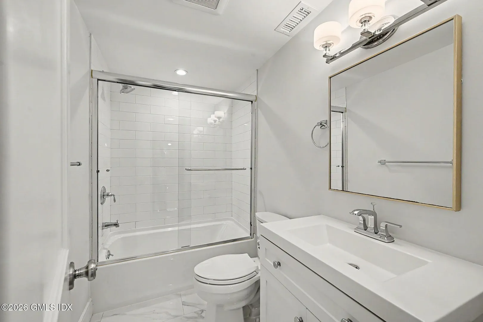 124 Shore Road Photo 14