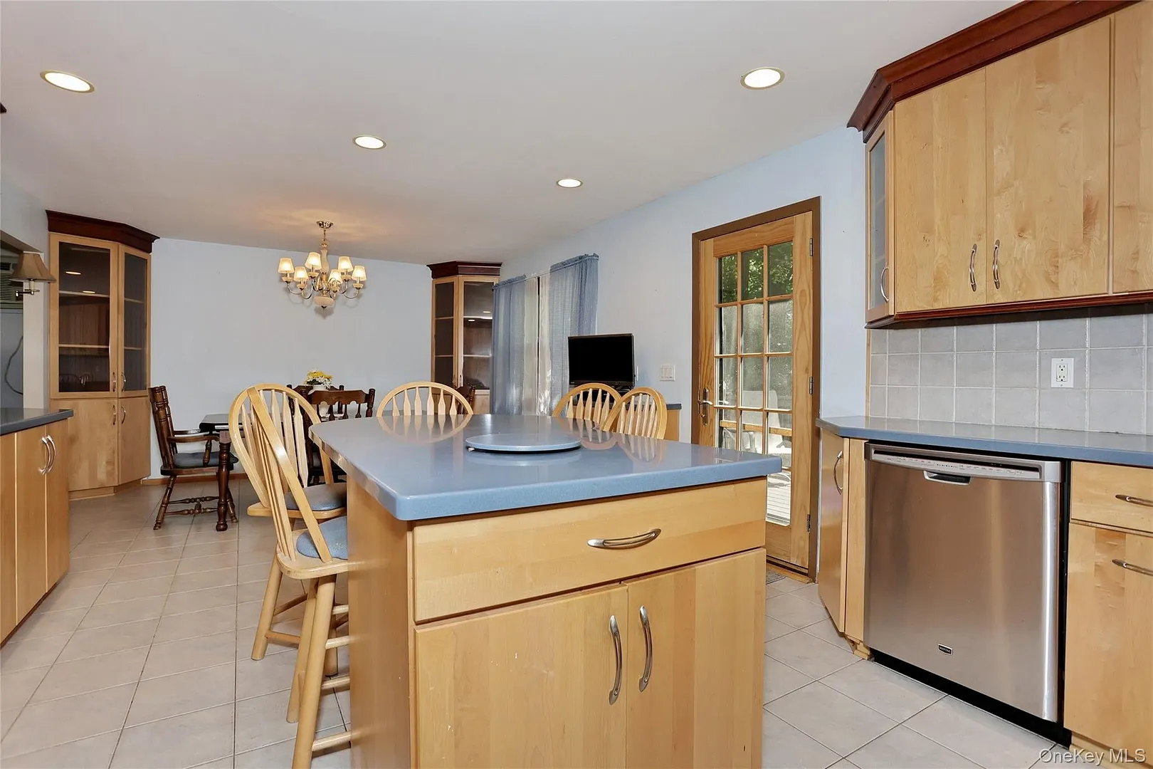 150 Schweizer Lane Photo 13